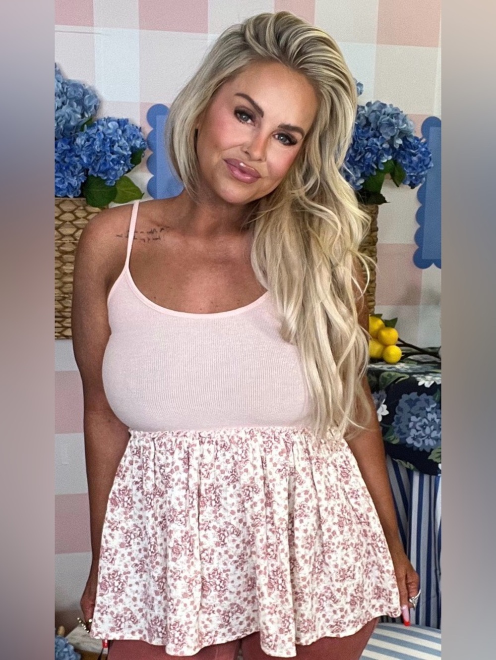 POL Pale Pink Ribbed Tank Top with Floral Peplum